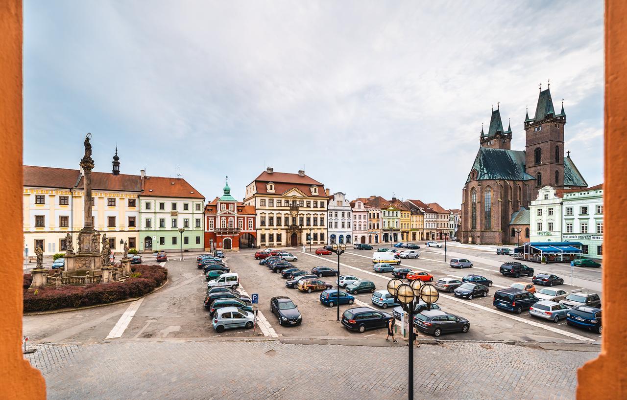 Unique Central Square Business Apt. Градец-Кралове Экстерьер фото